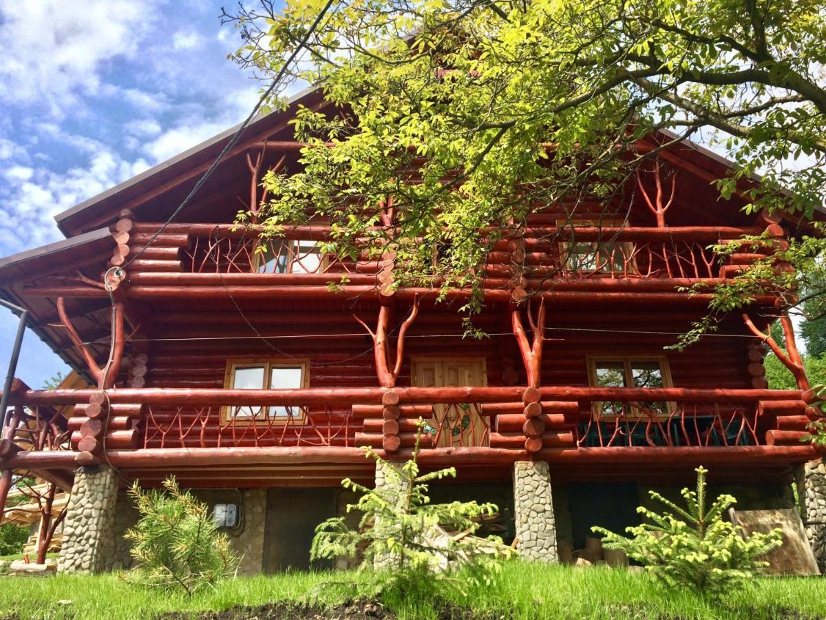 Дерев'Яний Котедж "Казка" Yaremche Exterior photo